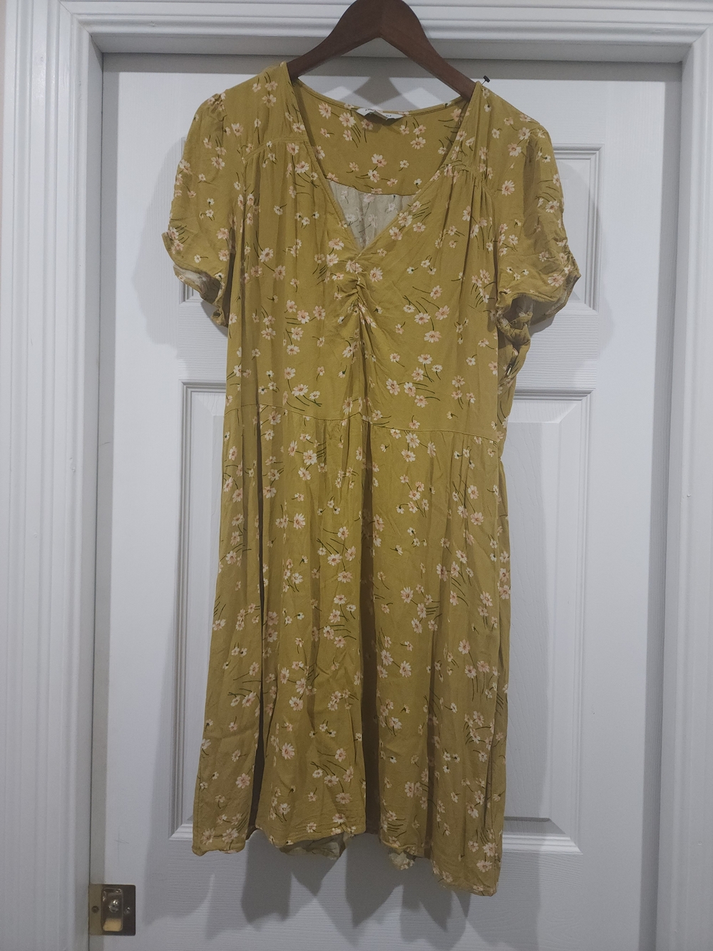 American Eagle Outfitters Yellow Floral V-Neck Summer Dress Boho Flowy